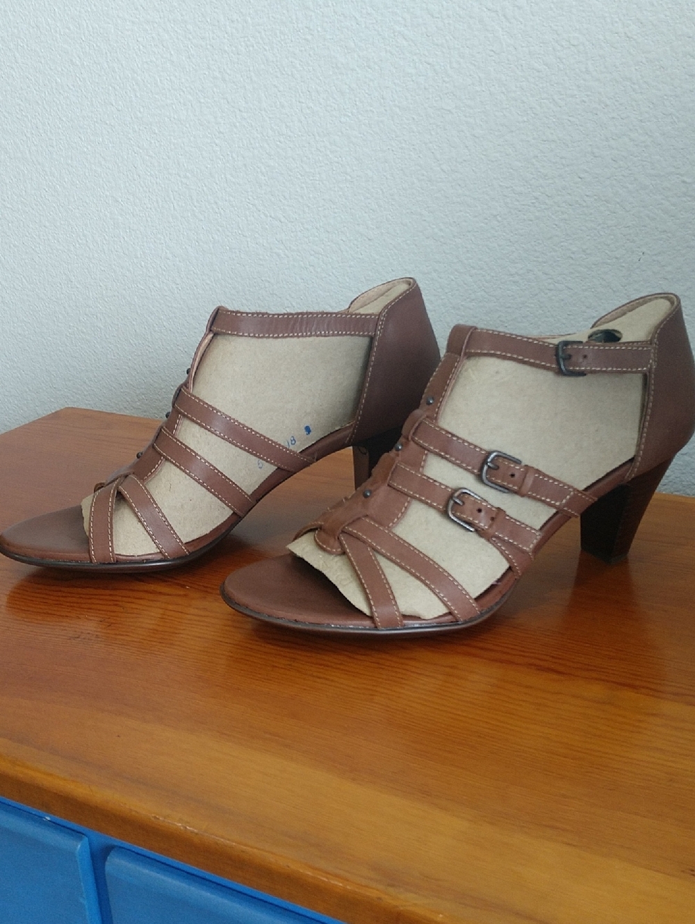 Sofft Brown Strappy Mid-Heel Sandals